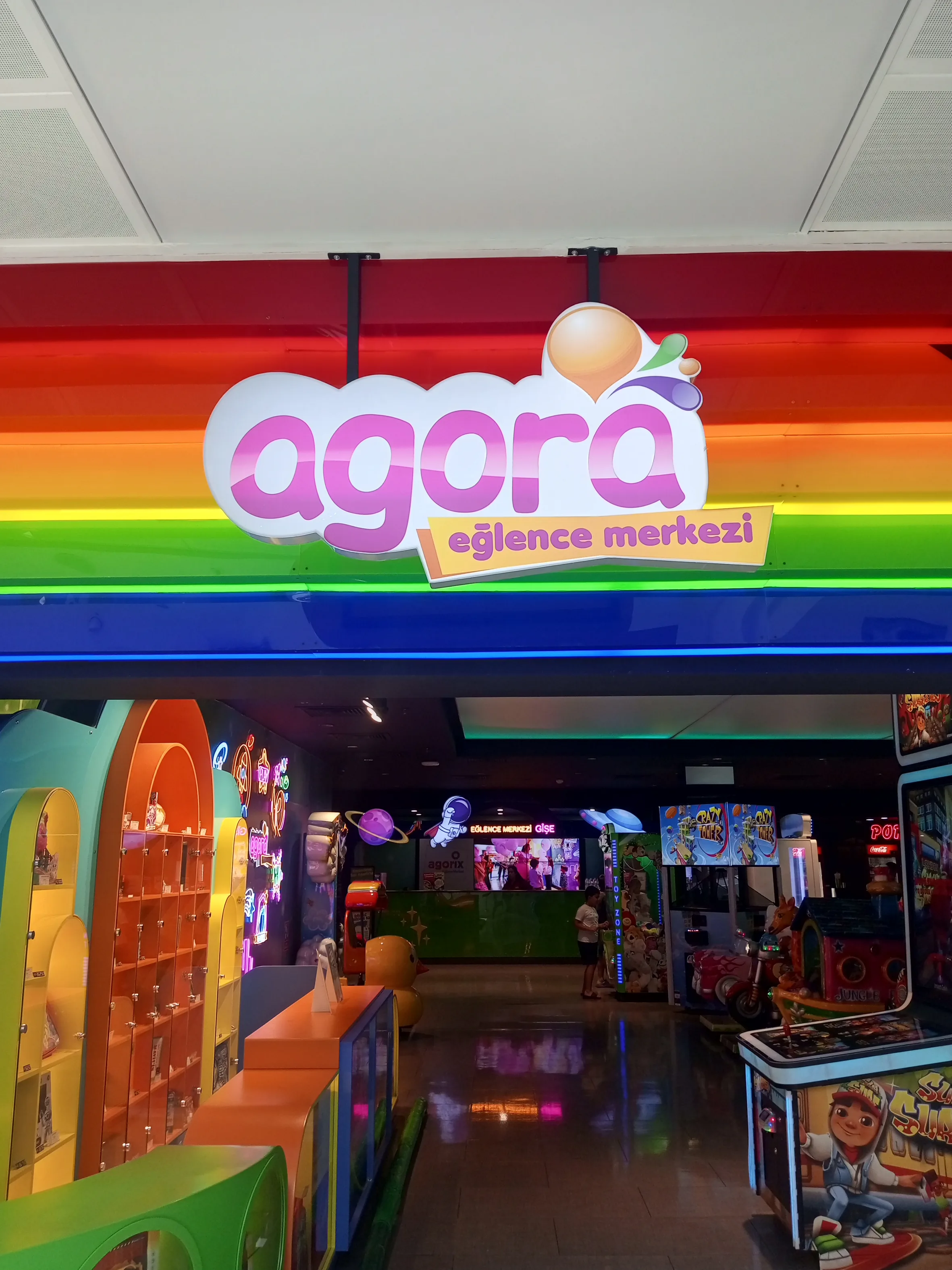 Agora — Işıklı Tabela
